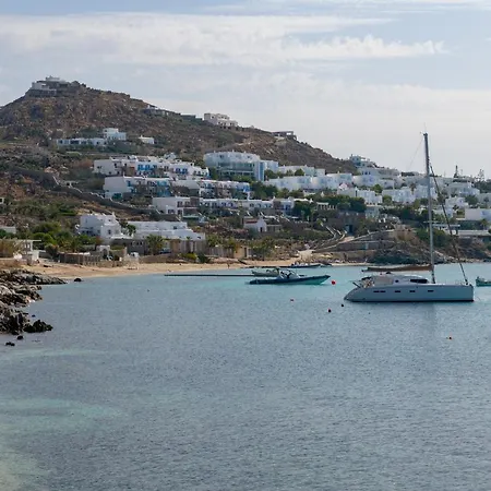 ليثوز باي سبيروس&فلورا Agios Ioannis Diakoftis