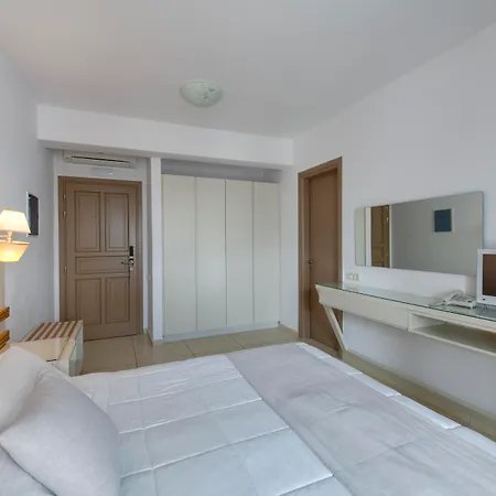 ليثوز باي سبيروس&فلورا 4* Agios Ioannis Diakoftis