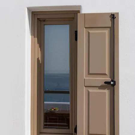 リソス バイ スピロス&フローラ 4*