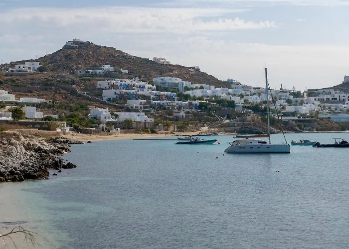 ليثوز باي سبيروس&فلورا Agios Ioannis Diakoftis