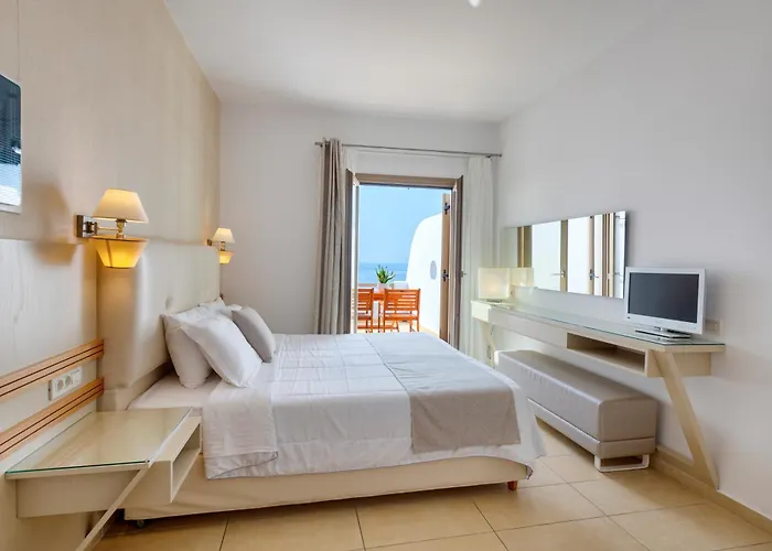 ليثوز باي سبيروس&فلورا 4* Agios Ioannis Diakoftis