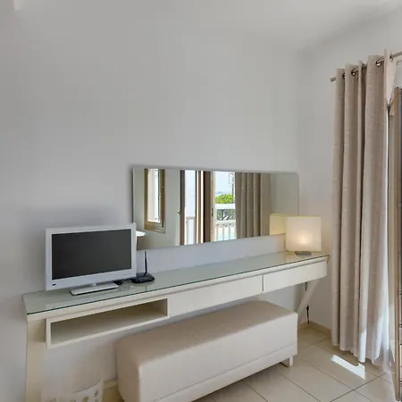 リソス バイ スピロス&フローラ Agios Ioannis Diakoftis