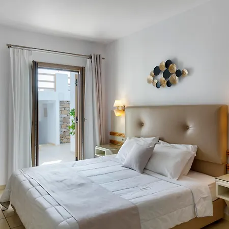 Ξενοδοχείο Lithos By Spyros & Flora 4*