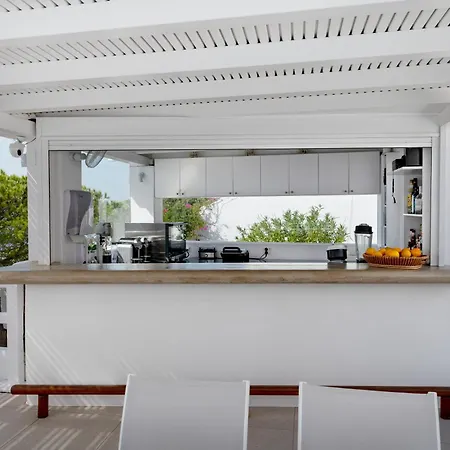 Отель Lithos By Spyros & Flora Agios Ioannis Diakoftis