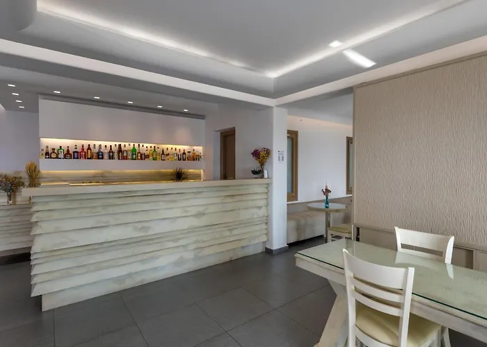 斯派罗斯&弗洛拉力托斯酒店