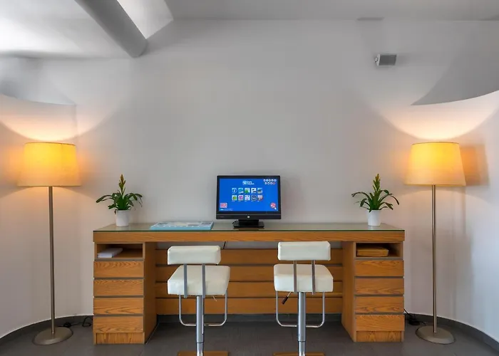 斯派罗斯&弗洛拉力托斯酒店 Agios Ioannis Diakoftis