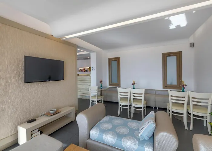 斯派罗斯&弗洛拉力托斯酒店 4* Agios Ioannis Diakoftis