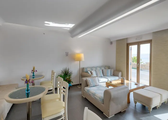 斯派罗斯&弗洛拉力托斯酒店 酒店