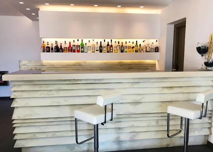 斯派罗斯&弗洛拉力托斯酒店 4* Agios Ioannis Diakoftis