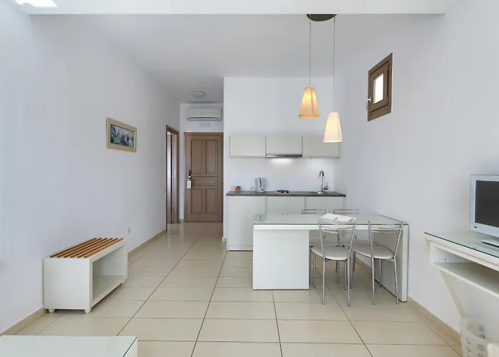 Lithos By Spyros & Flora Hotel 4*