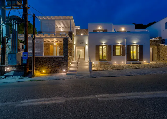 Hotel Lithos By Spyros & Flora 4*